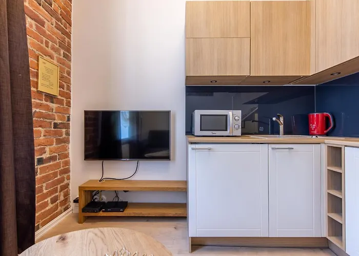 아파트 Small Cozy Two-level 9 *