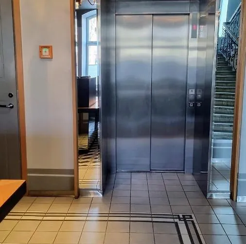 Small Cozy Two-level 9 * Reval